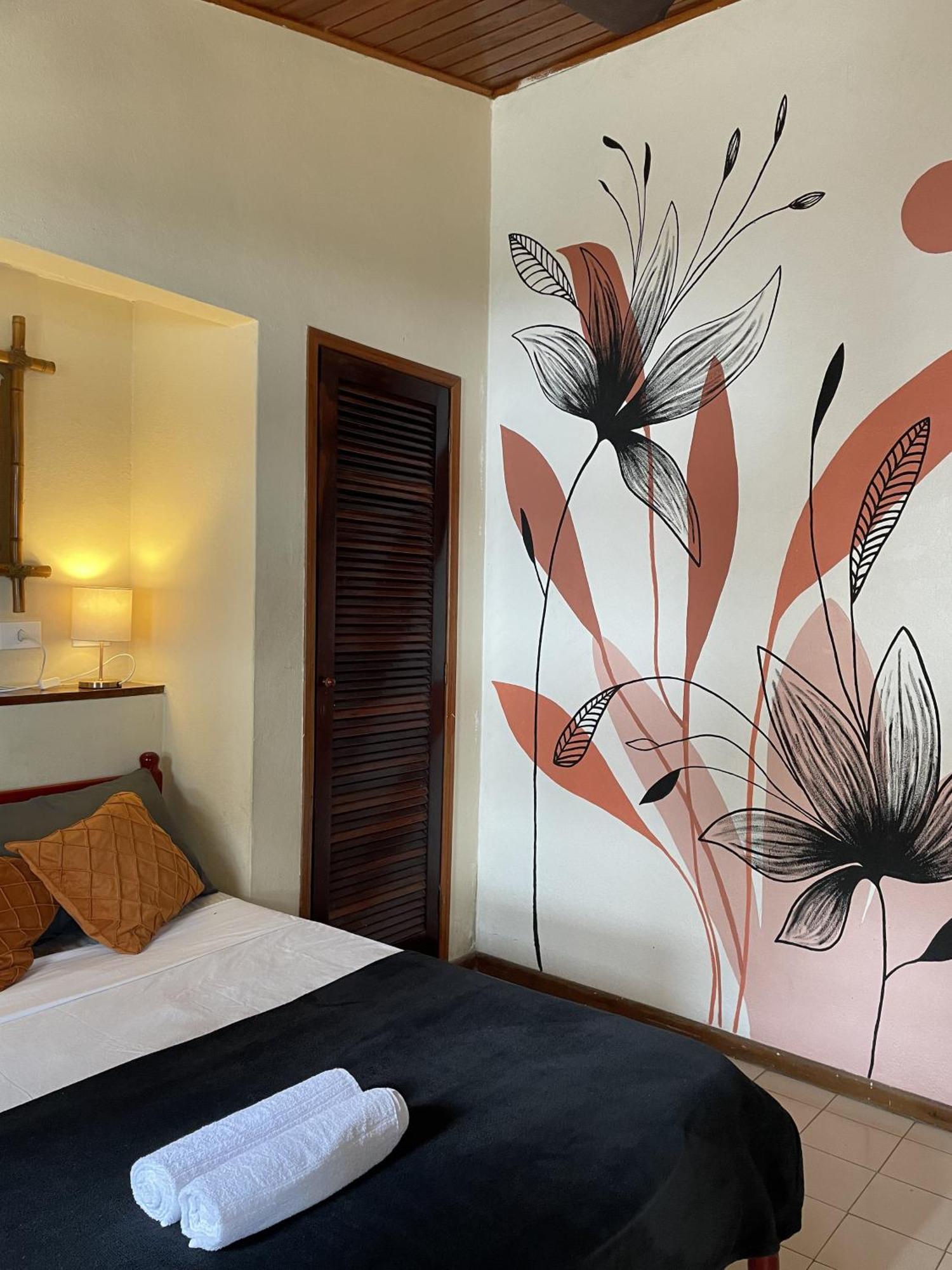 Ka'A Guest House Ubatuba Buitenkant foto